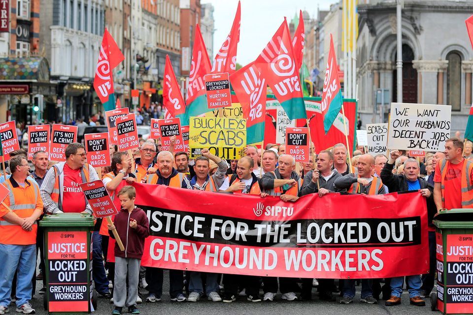 Picture showing a picket for Greyhound workers