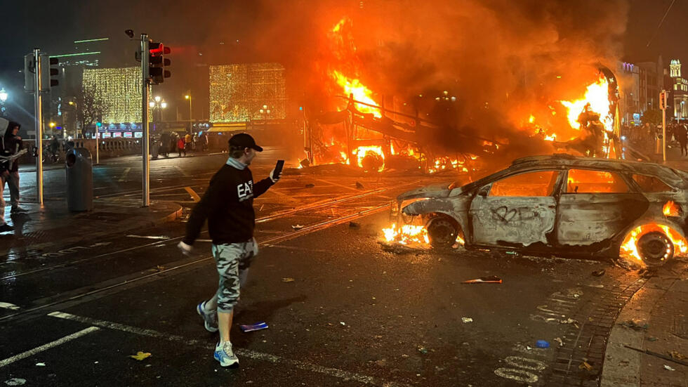 red-network-far-right-headlines-what-s-it-all-about