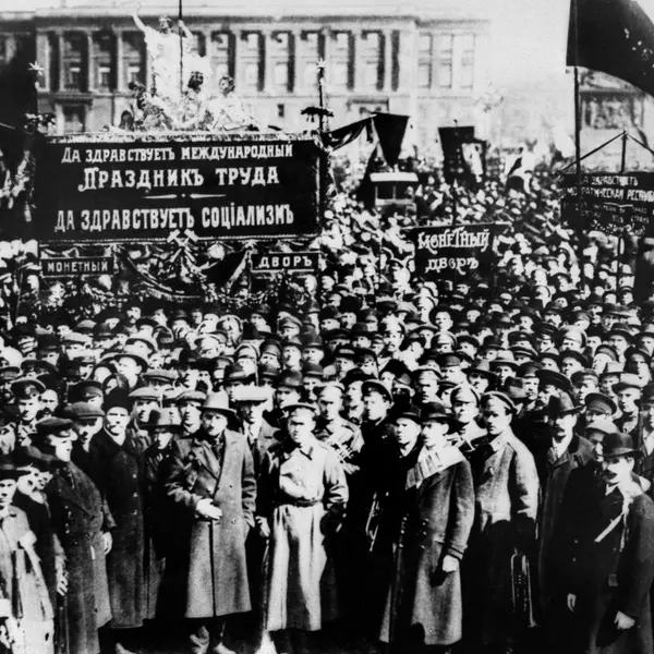 Russian workers in 1917