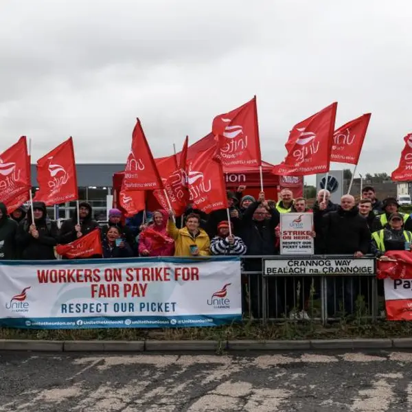 Pilgrims workers picket line