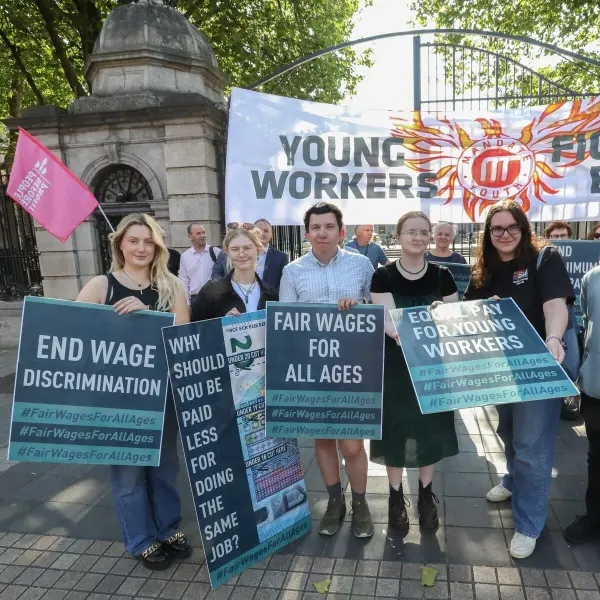Young workers protest minimum wage